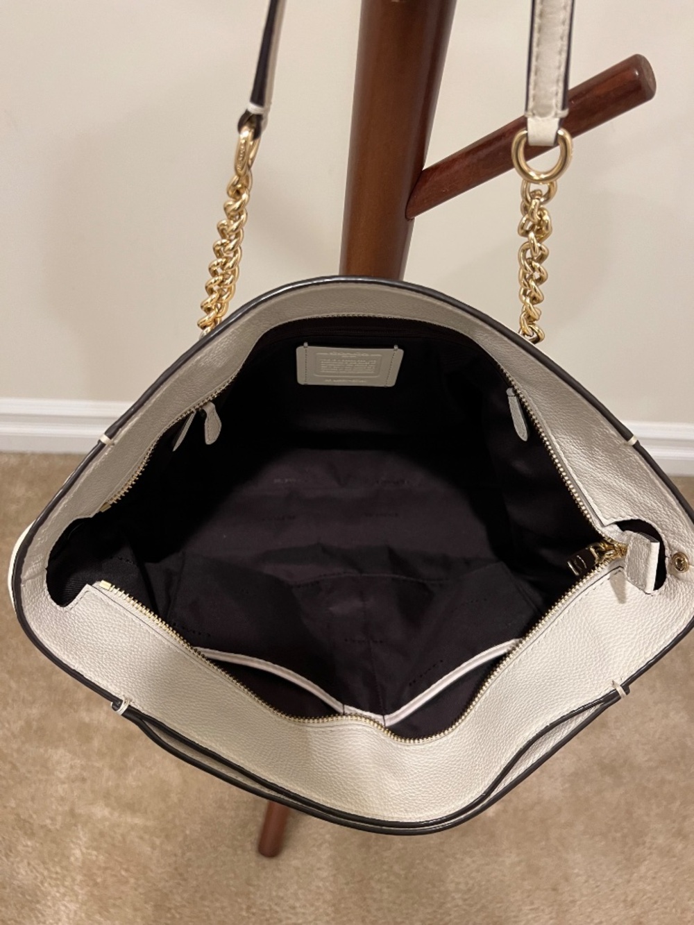 Coach White Pebbled Leather Turnlock Chain Tote 27 Shoulder Bag - Picture 3 of 6